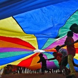 ChildrenPlaying_EN-US9664693753_1920x1080
