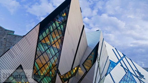 RoyalOntarioMuseum_EN-US10362892998_1920x1080.jpg
