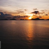 sunset_over_sea_nimiaRF_754386_1080_HD_EN-US1142830609