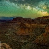 MilkyWayCanyonlands_EN-US8182491072_1920x1080