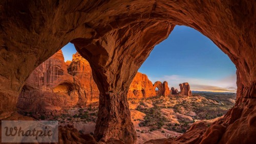 RedRocksArches_EN-US9933358778_1920x1080.jpg