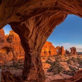 RedRocksArches_EN-US9933358778_1920x1080